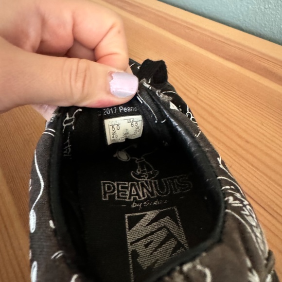 Vans Old Skool x Peanuts Snoopy Women 6.5 - Picture 4 of 4